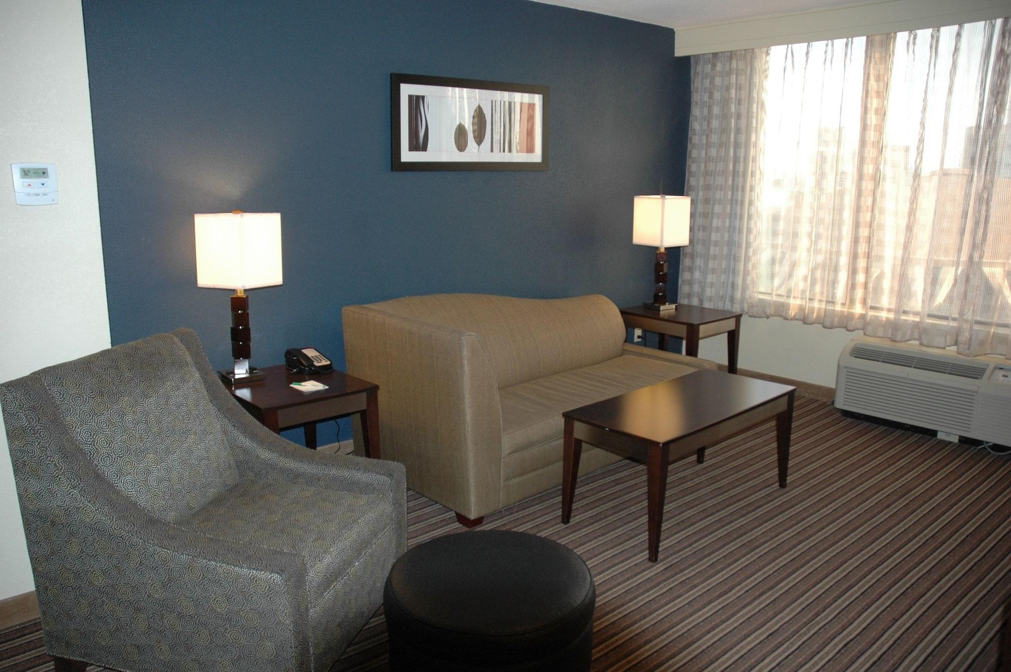 Wyndham Garden Norfolk Downtown Hotel Exterior foto